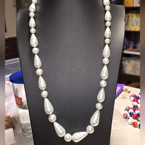 Vintage Faux Pearl Drop Necklace